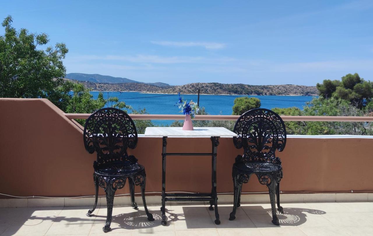Penthouse Studio Next To The Sea Salamis Buitenkant foto